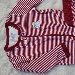 CHILDREN'S PLACE Unisex red & white stripe winter theme footie pajamas size 3T
